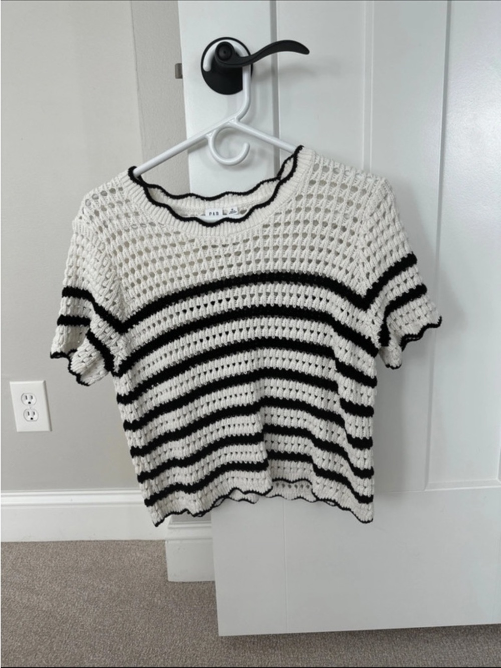 GAP Black and Cream Striped Crochet Sweater Tee
